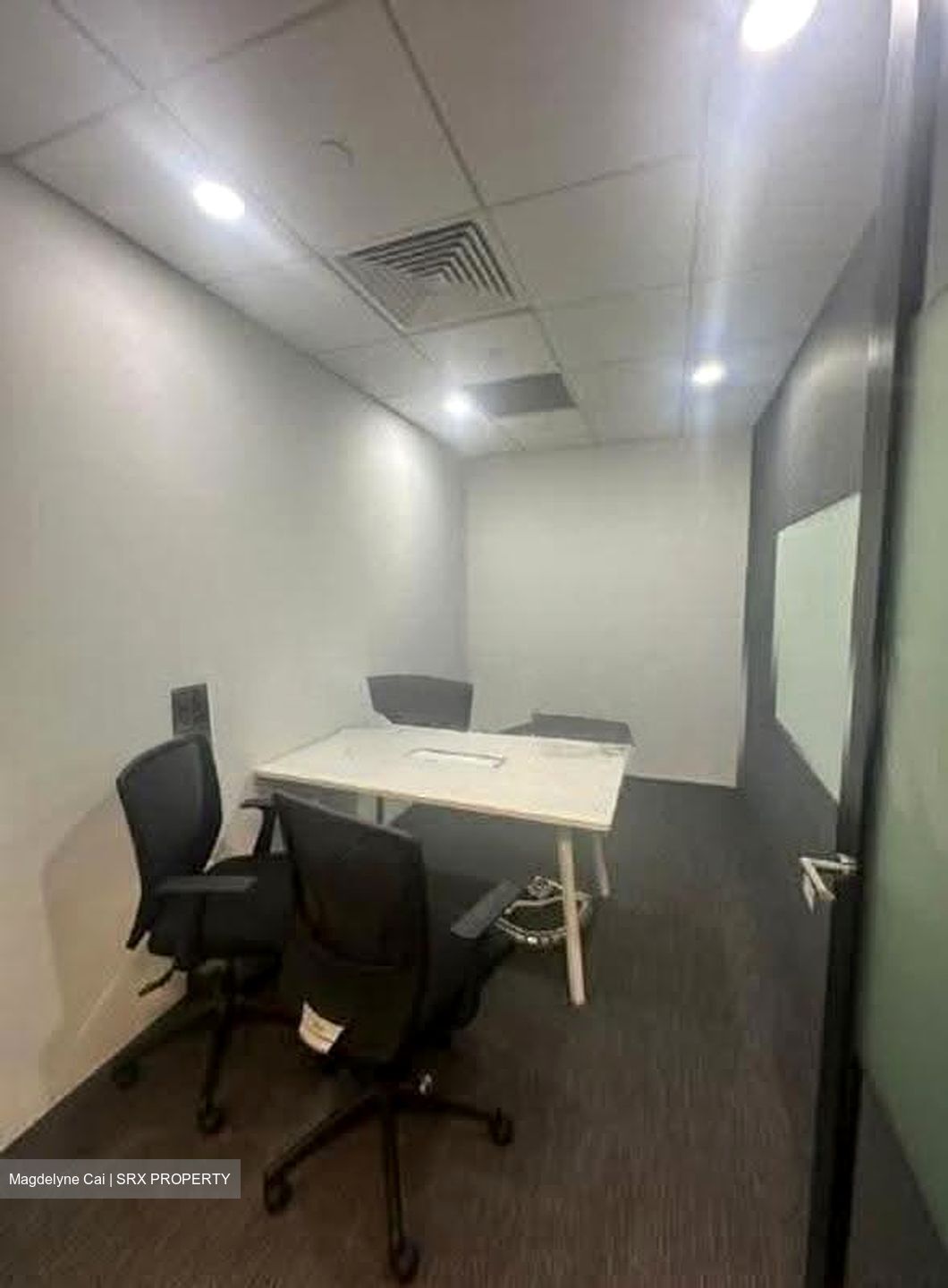 Republic Plaza (D1), Office #639833661